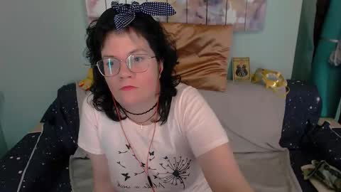 Snapshot of everly_rays chatting on 10/20/25, 08:09 Everly online show from 10/20/25, 08:09