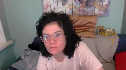 Snapshot of everly_rays chatting on 10/27/25, 11:47 Everly online show from 10/27/25, 11:47