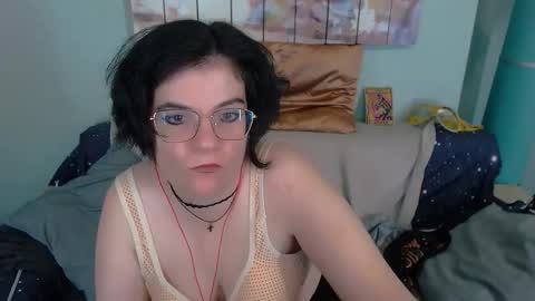 Snapshot of everly_rays chatting on 11/12/25, 03:29 Everly online show from 11/12/25, 03:29