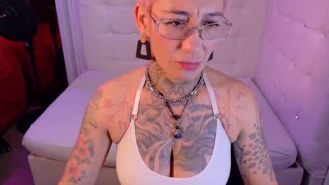 everlyn_sexx online show from 02/20/26, 11:54