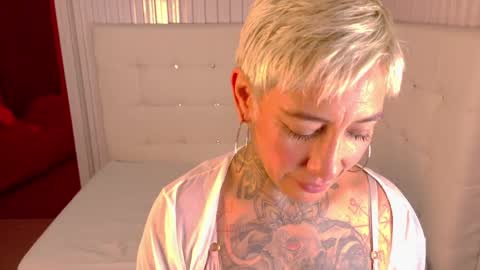 everlyn_sexx online show from 03/31/26, 01:44