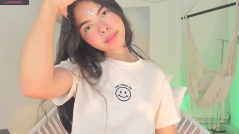 Snapshot of everyh chatting on 12/27/24, 08:07 Sophia online show from 12/27/24, 08:07