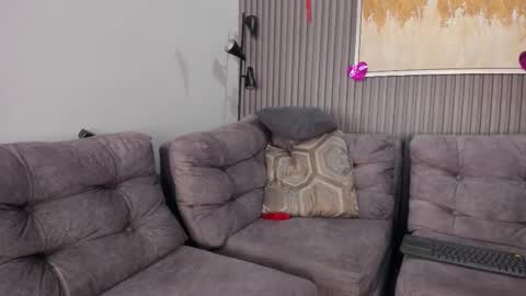 Snapshot of everyh chatting on 02/16/25, 05:59 Sophia online show from 02/16/25, 05:59