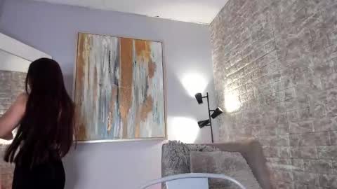 Snapshot of everyh chatting on 02/18/25, 08:14 Sophia online show from 02/18/25, 08:14