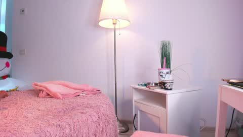 Snapshot of eves_bodyxxx chatting on 12/24/24, 10:01 Sensation Body online show from 12/24/24, 10:01