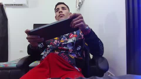 luis online show from 01/09/25, 03:01