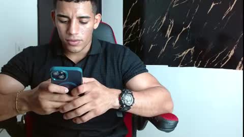 Snapshot of evessinn chatting on 07/20/26, 04:20 luis online show from 07/20/26, 04:20