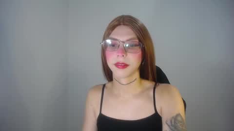 Evi online show from 03/11/25, 07:58