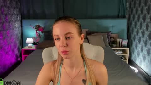 Evi online show from 04/04/26, 12:31