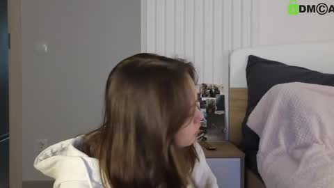 Snapshot of evi_woow chatting on 02/10/25, 09:36 evi_woow online show from 02/10/25, 09:36