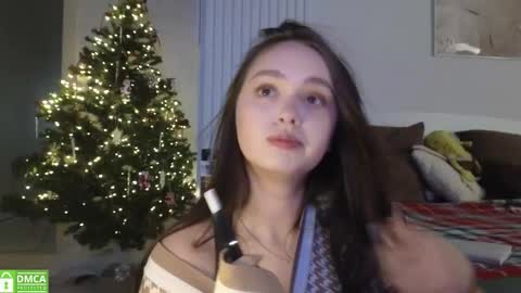 Snapshot of evi_woow chatting on 11/30/25, 08:57 evi_woow online show from 11/30/25, 08:57