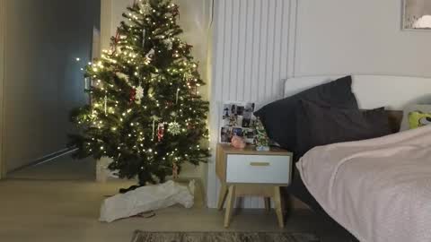 Snapshot of evi_woow chatting on 01/05/26, 06:44 evi_woow online show from 01/05/26, 06:44