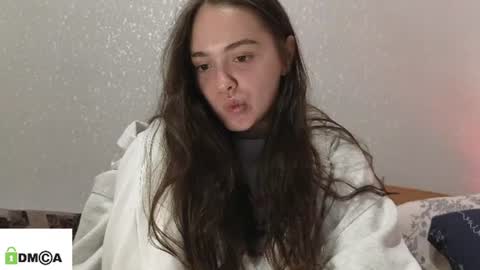 evi_woow online show from 06/18/26, 09:30