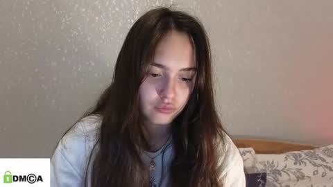 evi_woow online show from 07/10/26, 08:11