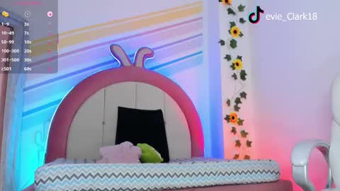 My name is Evie  nice to meet you  really get to know me better private is open  online show from 02/16/25, 12:41