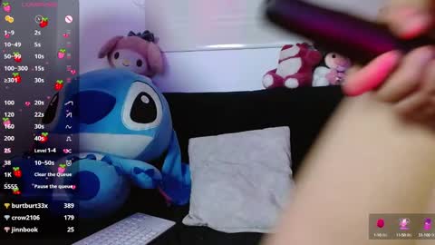 Snapshot of evie_cloud chatting on 01/25/25, 08:53 Evie Cloud online show from 01/25/25, 08:53