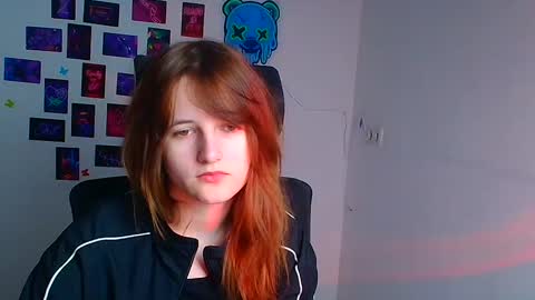 Evie online show from 12/02/25, 09:54