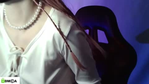 Renesme White Im here from Monday to Friday online show from 07/06/26, 01:35