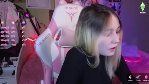 Evie online show from 12/16/24, 09:20