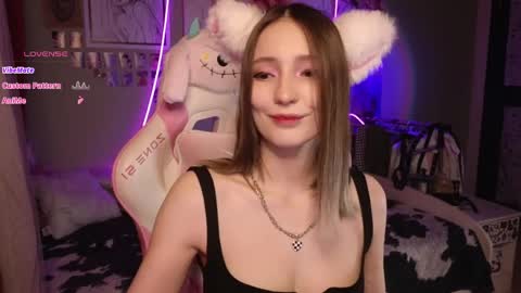 Evie online show from 04/04/26, 09:45