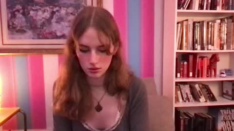 Snapshot of eviecam chatting on 09/17/25, 01:51 Evie3 online show from 09/17/25, 01:51