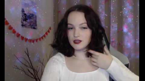 Lessie online show from 02/09/25, 08:34