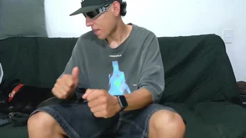 evil_boss1 online show from 04/09/26, 11:10