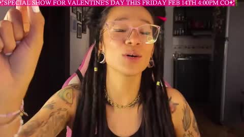 Lucia Ilich.... IG miss palpatine NEXT SHOW 200724 online show from 02/11/25, 10:07