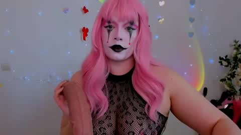 evilla_brill online show from 05/24/26, 08:52