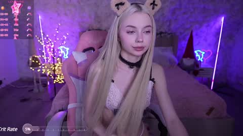 Snapshot of evistarr chatting on 01/16/25, 05:11 Eva online show from 01/16/25, 05:11