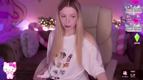 Snapshot of evistarr chatting on 12/18/25, 08:31 Eva online show from 12/18/25, 08:31