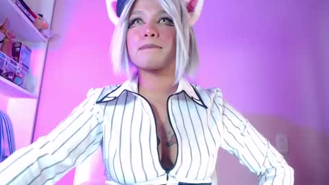 Im Evy online show from 02/09/25, 03:32