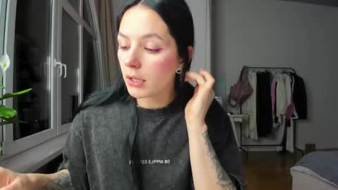 ewelynscott online show from 02/03/26, 09:31