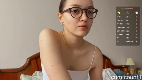 Snapshot of existencee chatting on 11/19/25, 10:04 Anna online show from 11/19/25, 10:04