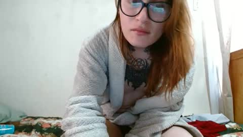 Snapshot of exolizzz66 chatting on 02/01/25, 09:51 Exolizz online show from 02/01/25, 09:51