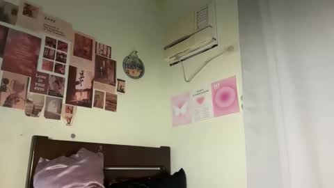 Angela online show from 10/01/25, 02:50