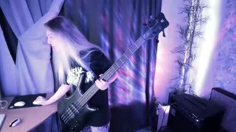 my real name is Irene but Exo is oke too  online show from 09/20/25, 04:46