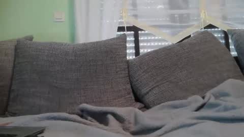 mi insta maddin 5011 online show from 09/15/25, 12:38