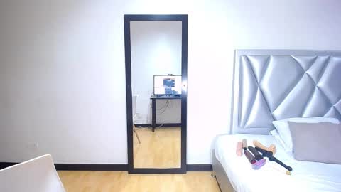 exotic_karmella online show from 12/04/24, 09:35