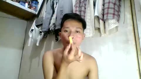 Snapshot of exotichugecock chatting on 12/29/24, 02:00 Jan online show from 12/29/24, 02:00