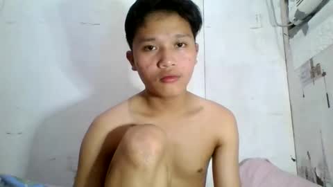 Snapshot of exotichugecock chatting on 01/09/25, 04:17 Jan online show from 01/09/25, 04:17