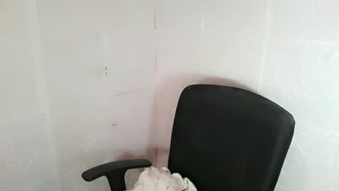 SHANTAL MARIE online show from 11/25/25, 02:33