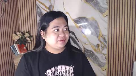 SHANTAL MARIE online show from 04/08/26, 10:15