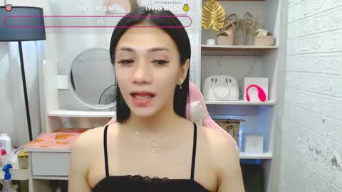 exotictssavie online show from 10/27/25, 03:43