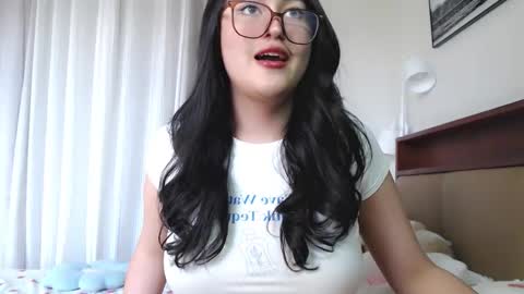 Candy  online show from 02/24/26, 07:28