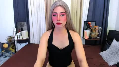 expensive_elise online show from 05/16/26, 10:08