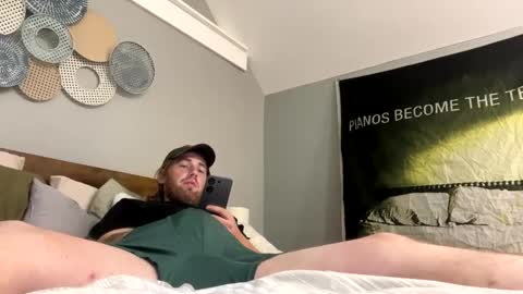 Snapshot of explosive_andyy chatting on 10/12/25, 05:06 Explosivee andyy online show from 10/12/25, 05:06