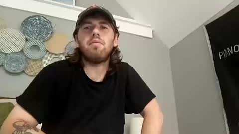 Snapshot of explosive_andyy chatting on 10/13/25, 06:19 Explosivee andyy online show from 10/13/25, 06:19