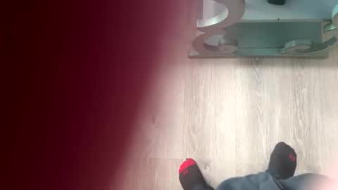 Snapshot of explosive_andyy chatting on 10/20/25, 04:18 Explosivee andyy online show from 10/20/25, 04:18