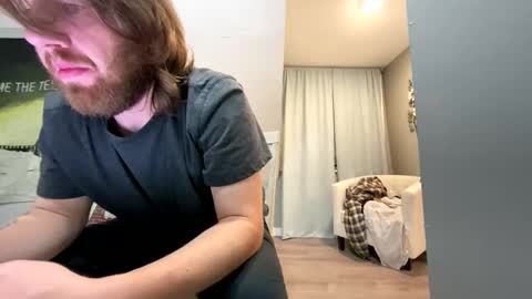 Snapshot of explosive_andyy chatting on 11/09/25, 04:00 Explosivee andyy online show from 11/09/25, 04:00